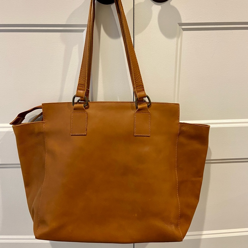 ABLE tote Meles carryall with zipper in cognac - Like New
